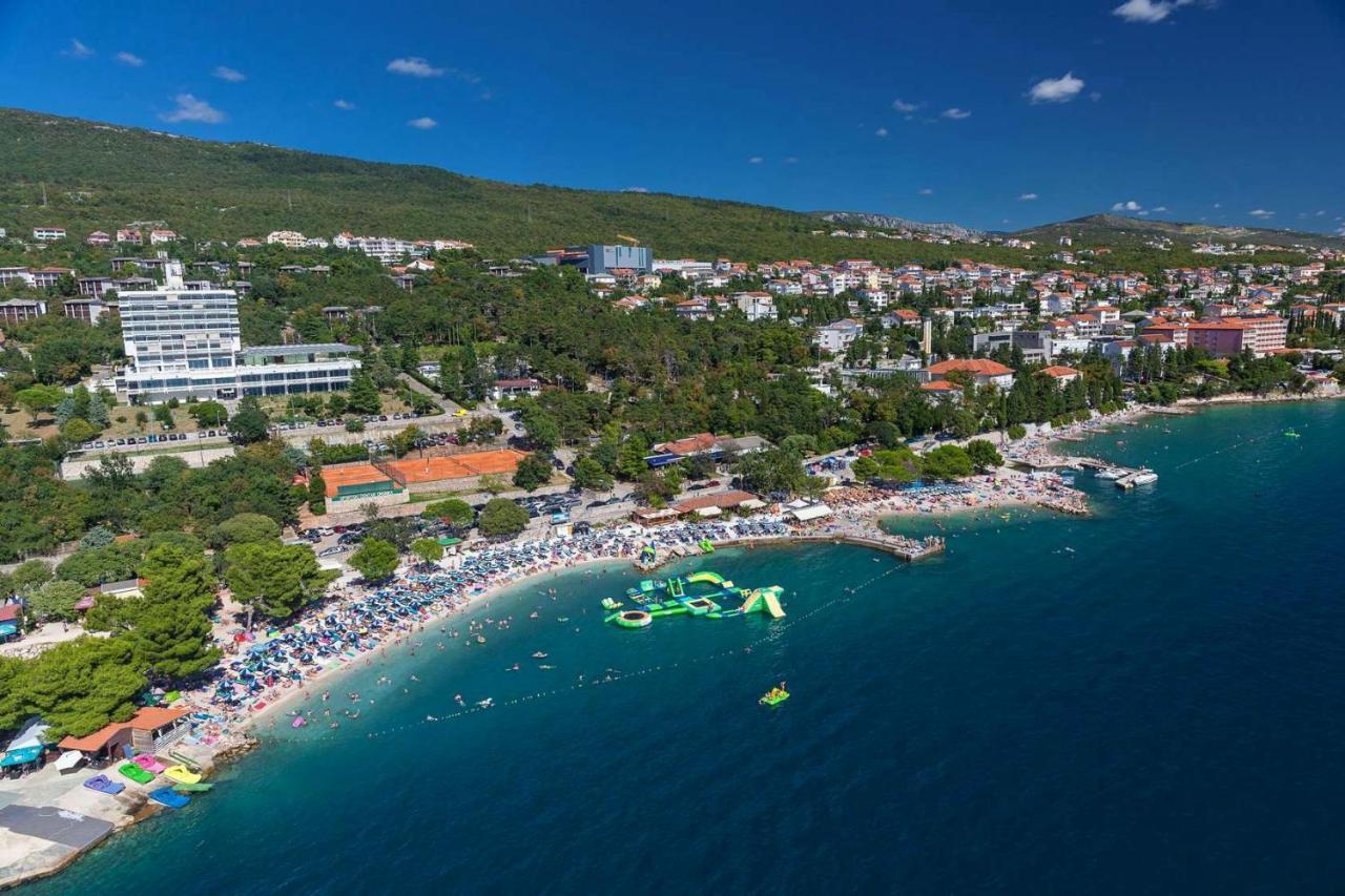 Apartments By The Sea Dramalj, Crikvenica - 2376 Ngoại thất bức ảnh